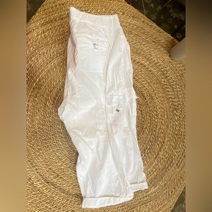 Cato cropped cargo pants. 24W